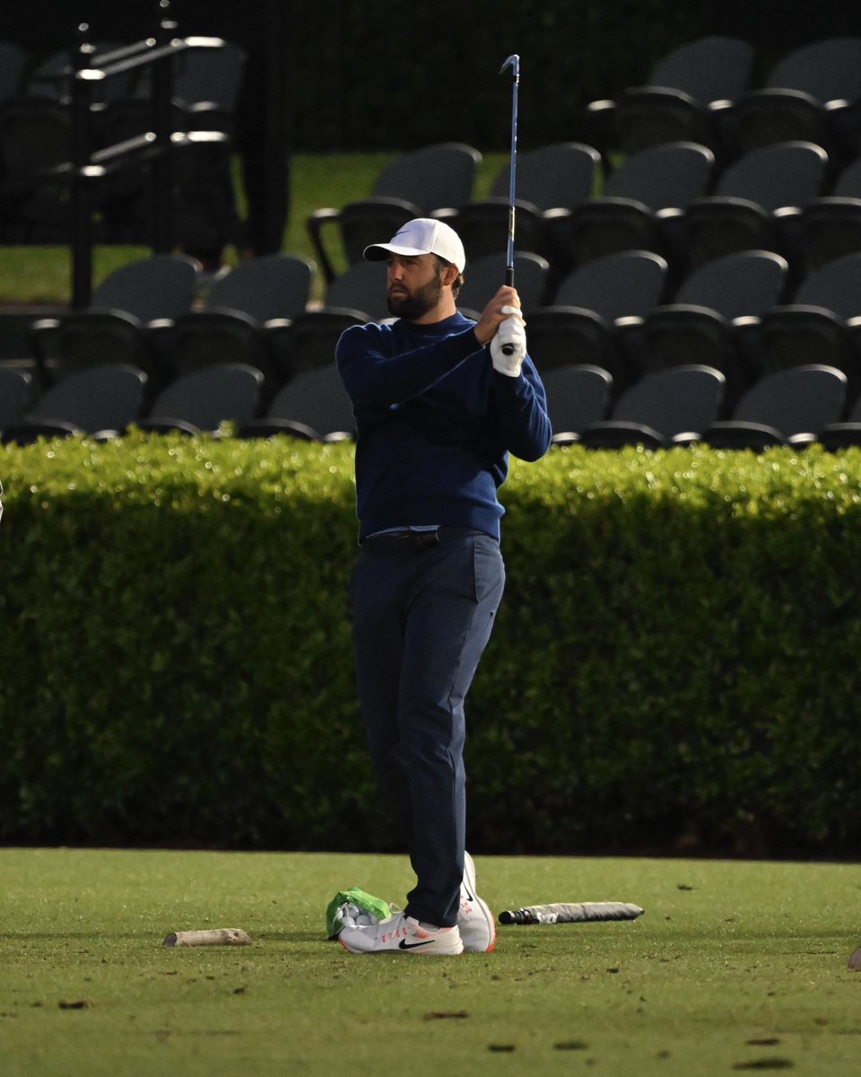 PGATOUR's tweet photo. The last man on the range. https://t.co/bMyklBwswq