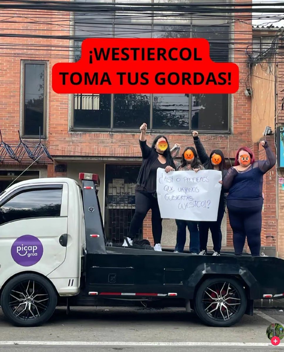Camiloxv67's tweet photo. Jajajajjaja esas gordas creen que rompen https://t.co/J2aYrWT35n