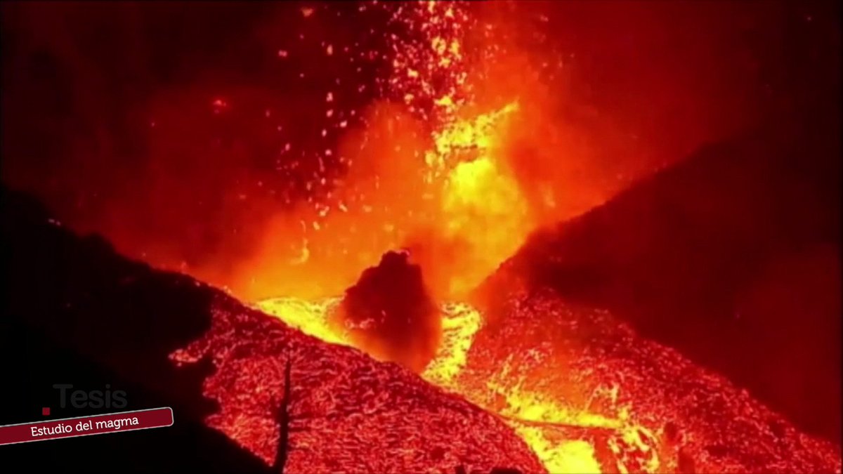 tesiscanalsur's tweet photo. 🌋 Investigadores estudian el magma del volcán de La Palma para anticiparse a futuras erupciones y proteger a la población.

📺 Hoy en #Tesis, 19:55 h, #AndalucíaTV @canalsur
👉 https://t.co/k8tbAqhfKw

#Volcanes #Magma #Ciencia #UGR #LaPalma @fcienciasugr @CanalUGR @cedecom https://t.co/TUWPjXys1y