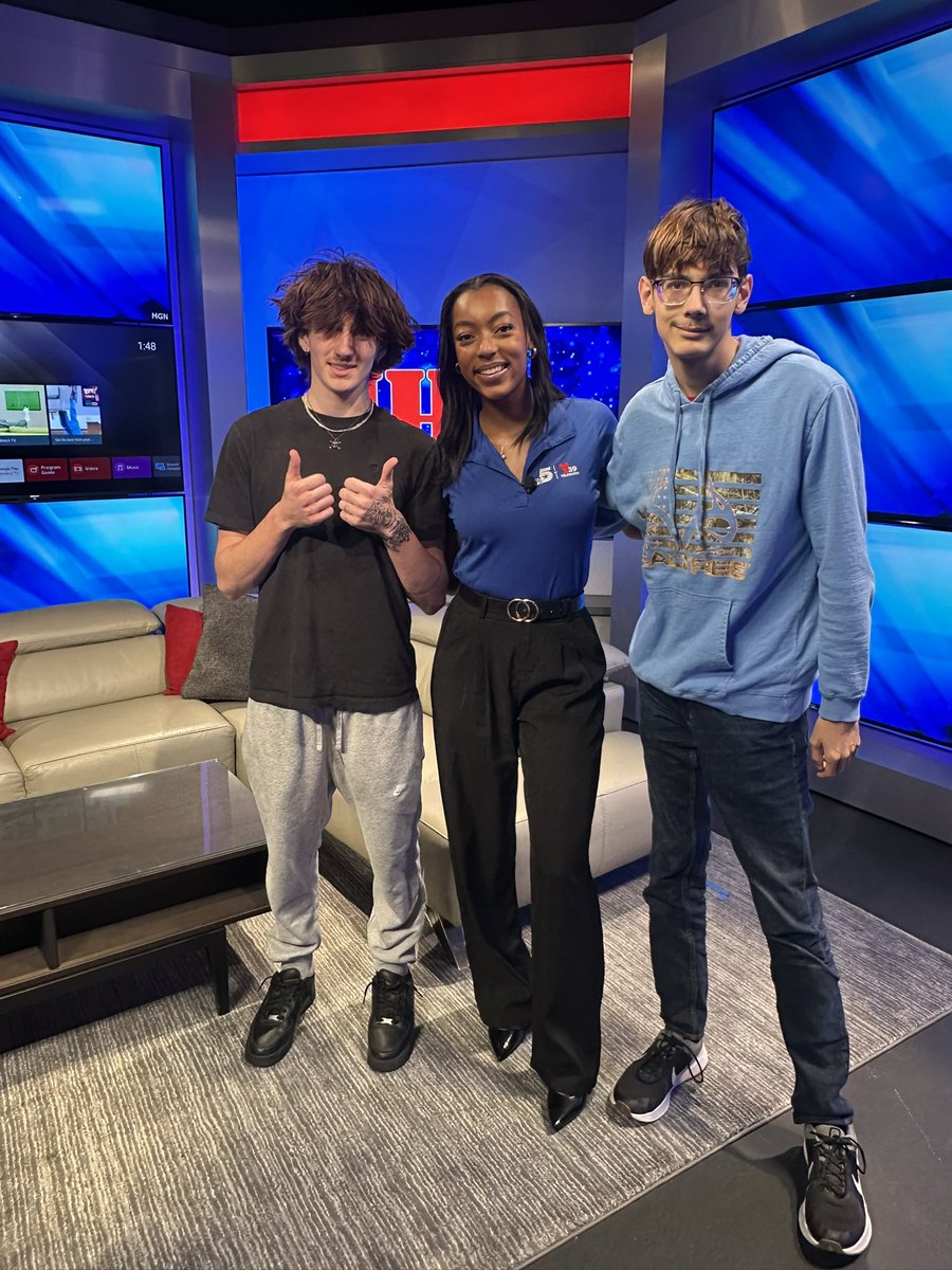 NHSTexans's tweet image. So awesome to have NBC5 Meteorologist and NHS Alumni, Ryann Jones, in our NHSTV studio today! #Flagship #partoftheshippartofthecrew #OnceATexanAlwaysATexan