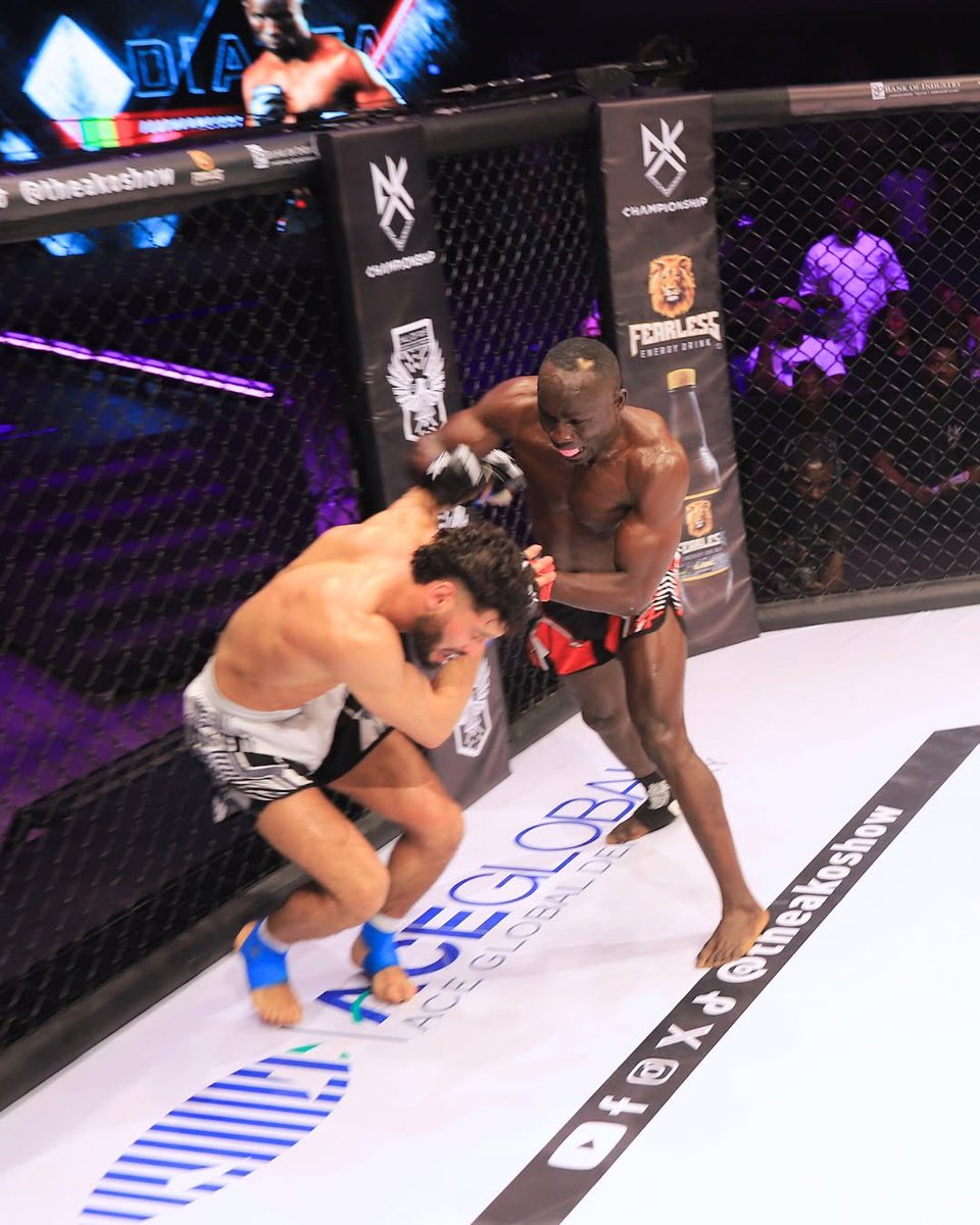 TheAKOShow's tweet photo. Best AKO 8 Fight Moments Captured   Check out some incredible kicks, punches, and knockdowns from #AKO8. 

If you missed it, watch the full event on YouTube. 

Just click the link in our bio👆🏾

What was your favorite moment Let us know below👇🏾

#AKO #AfricanKnockout #Lagos #Nigeria #FightNight #AKOChampionship