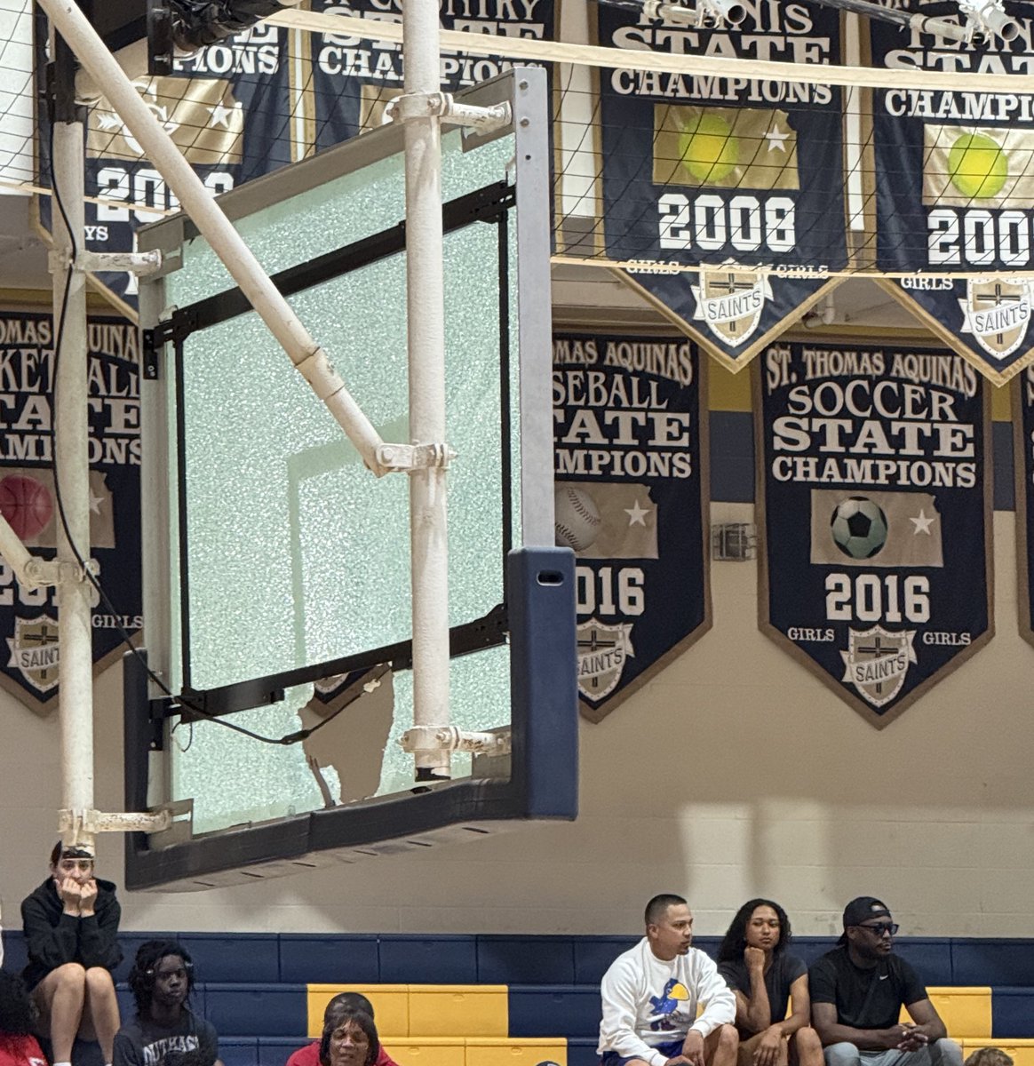 Sunflower Smack Show (@sunflowersmack) on Twitter photo <a href="/810varsity/">810 Varsity</a> The <a href="/DiRennaAwards/">DiRennaAwards</a> GBB🏀 was a can’t miss…especially after <a href="/Riley_Kerwin/">Riley</a> of <a href="/sjagirlsbball/">Thunder Girls Basketball</a> dunked in the game and here’s the result‼️ No one came to see the guys anyway, right😉⁉️#PG1 <a href="/810varsity/">810 Varsity</a> The <a href="/DiRennaAwards/">DiRennaAwards</a> GBB🏀 was a can’t miss…especially after <a href="/Riley_Kerwin/">Riley</a> of <a href="/sjagirlsbball/">Thunder Girls Basketball</a> dunked in the game and here’s the result‼️ No one came to see the guys anyway, right😉⁉️#PG1