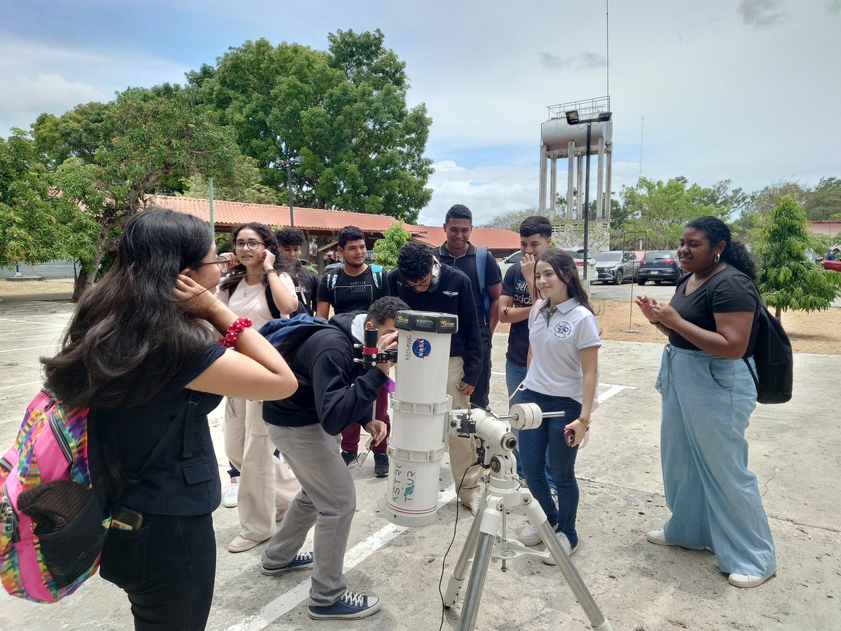 Dirección Nacional de Ciencias Espaciales - UTP tweet media