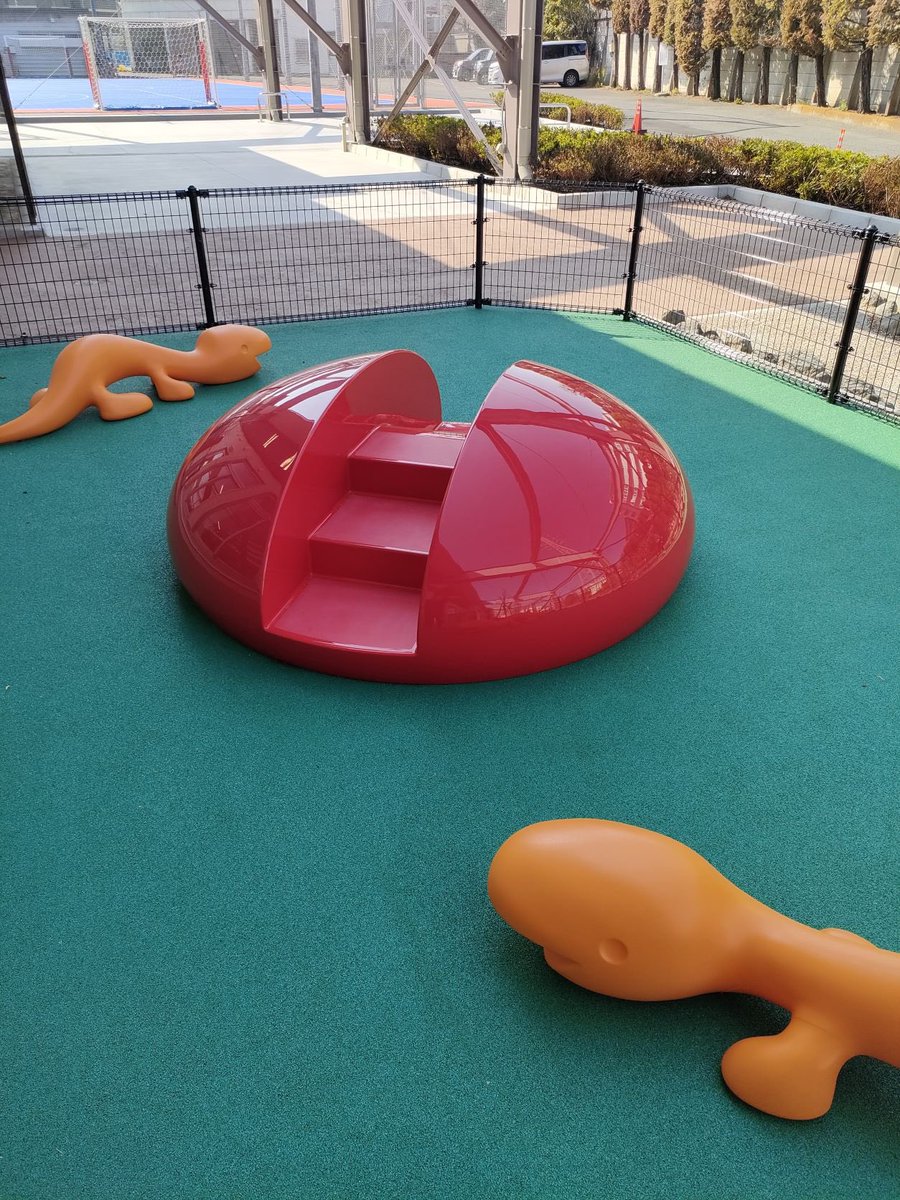 おしらせー💕💕 ついに！場内に新施設「リップルパーク」が完成💕 #3on3 バスケットボール🏀や #フットサル  ⚽️などのスポーツができちゃいます💕💕 他にも季節を感じられる #ガーデン 、 #キッズルーム など盛り沢山💕  ご来場の際は、ぜひお寄りください💕 https://t.co ...