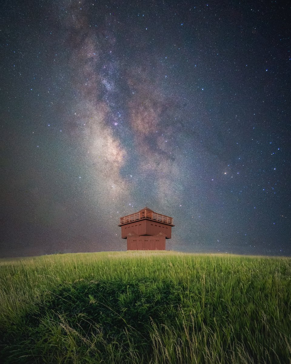 Enjoying the stars over Fort Abraham Lincoln State Park. 

📷: bit.ly/3SSjEzq
📍: Mandan, North Dakota