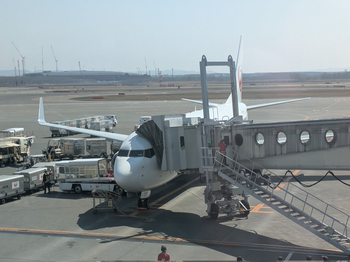 zenji_78's tweet photo. JAL 2001便
伊丹→新千歳 https://t.co/dkm08avoJv
