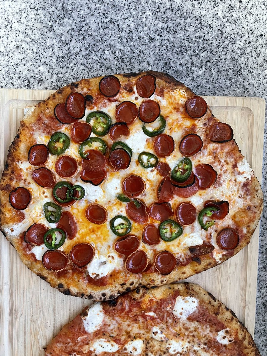 Texas_Hoosiers's tweet image. I mean seriously, do y’all mind? #pizzapics