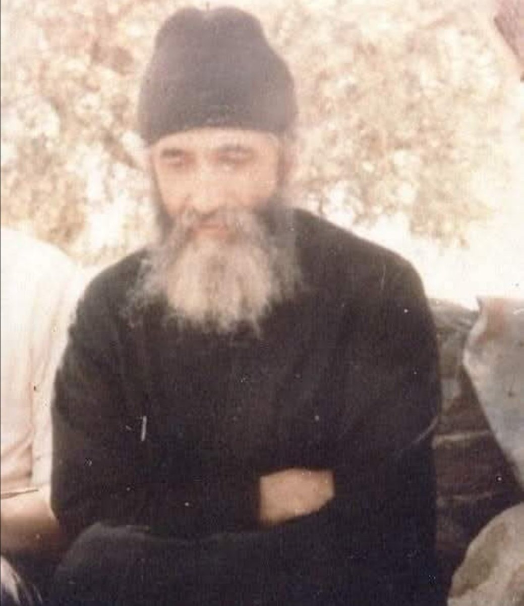 afrodithangel's tweet photo. Μα τι ομοιότητα είναι αυτή!!. Τι επεισόδιο και το σημερινό #AgiosPaisios https://t.co/x7pazVw7vm