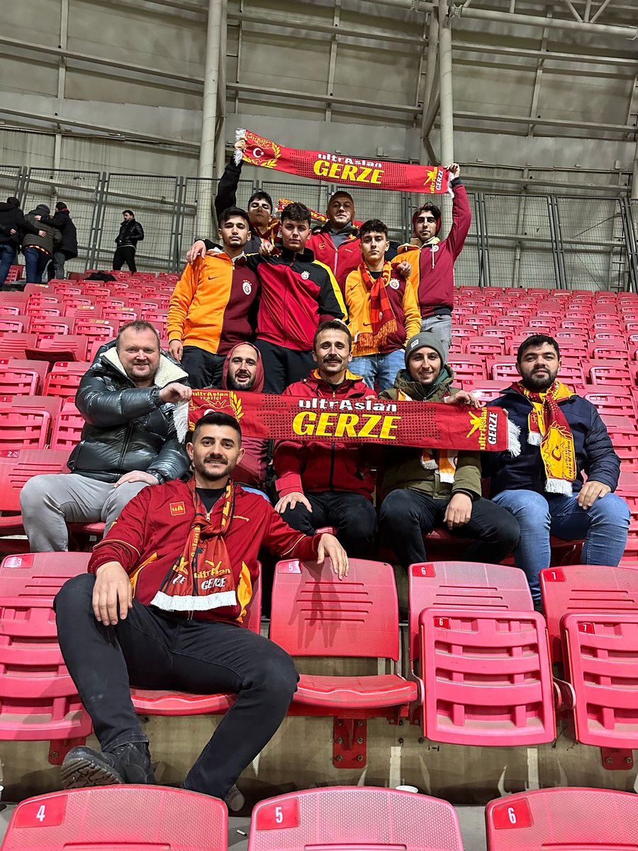 uAgerze's tweet photo. Her zaman her yerde. 💛❤️

#uAYurtiçi https://t.co/2z2THzFJof