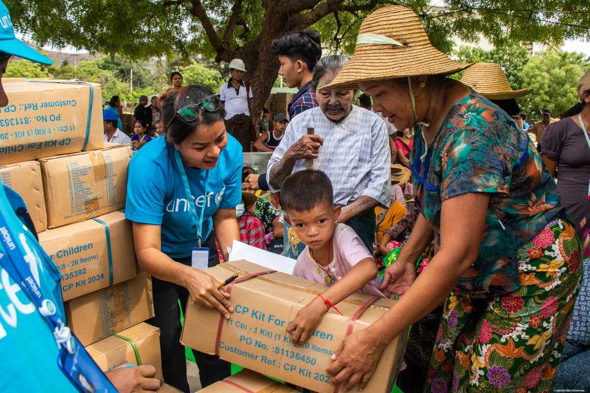 Nations Unies (ONU) (@onu_fr) on Twitter photo Le récent tremblement de terre qui a frappé le centre du Myanmar a gravement fragilisé des millions d’enfants.
L'<a href="/UNICEF_FR/">UNICEF (FR)</a> mobilise des fournitures vitales mais les besoins s’intensifient. Un plus grand soutien est nécessaire pour sauver des vies. unicef.org/fr/communiques… Le récent tremblement de terre qui a frappé le centre du Myanmar a gravement fragilisé des millions d’enfants.
L'<a href="/UNICEF_FR/">UNICEF (FR)</a> mobilise des fournitures vitales mais les besoins s’intensifient. Un plus grand soutien est nécessaire pour sauver des vies. unicef.org/fr/communiques…