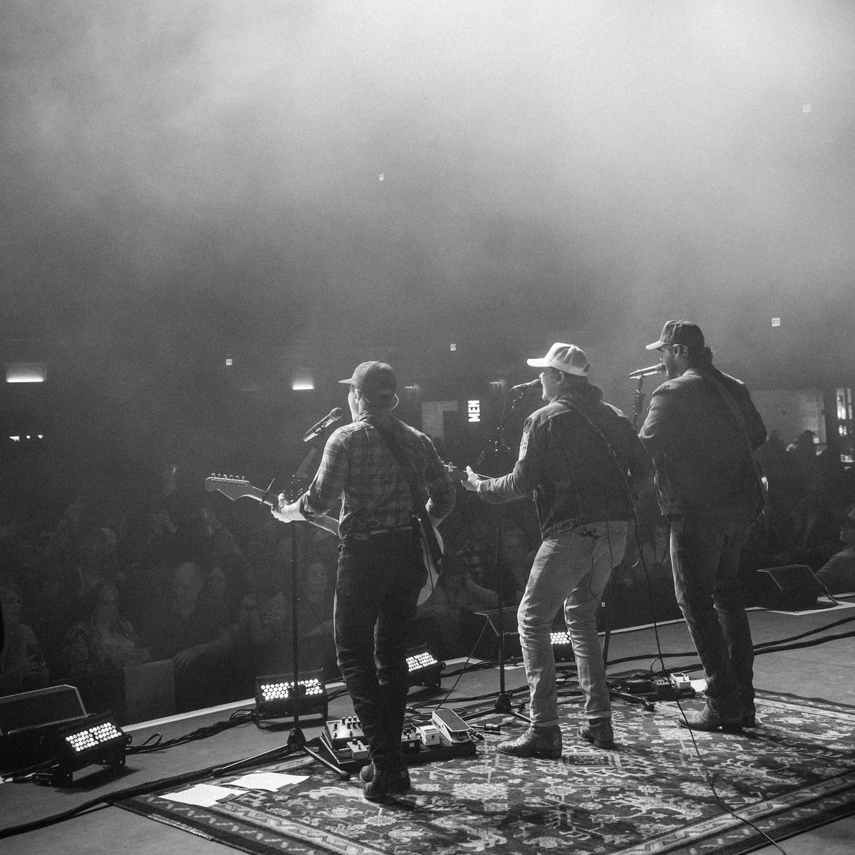 Ben Chapman (@benchapmanmusic) on Twitter photo My brothers <a href="/MuscadineBLine/">Muscadine Bloodline</a>
dropped an awesome record today,
including one I got to write and sing on. Can’t thank MB enough for having me and supporting what I do!
“Hittin’ My Stride” is out now ⚡️ My brothers <a href="/MuscadineBLine/">Muscadine Bloodline</a>
dropped an awesome record today,
including one I got to write and sing on. Can’t thank MB enough for having me and supporting what I do!
“Hittin’ My Stride” is out now ⚡️
