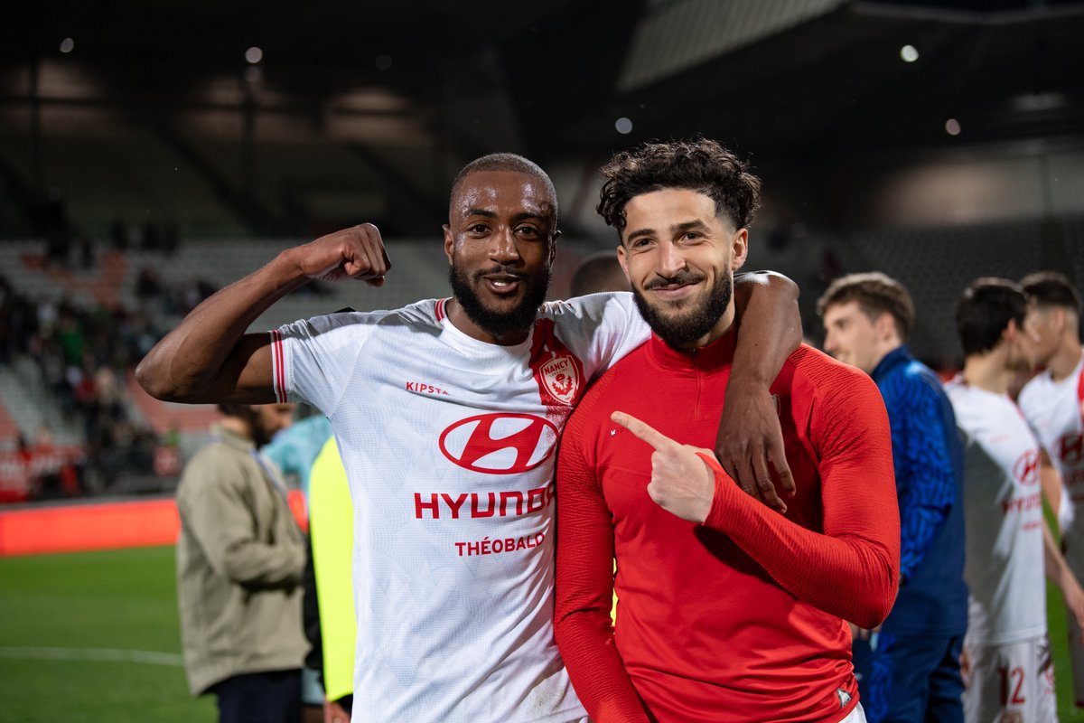 asnlofficiel's tweet photo. Elle fait du bien celle-là ! 🤩🔴⚪️
#ASNLLBC I #NationalFFF