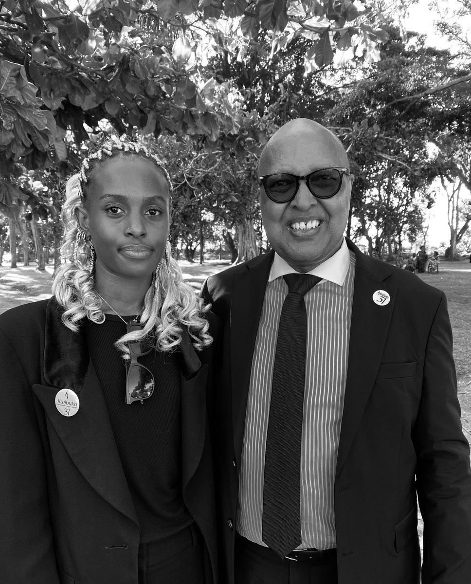SafaClaudia1's tweet photo. In collaboration with @Unity_MemoryRw and Rwandan Embassy in Uganda. I joined #humuravictoriawarakoze team in Commemorating Tutsi who were thrown in Rwanda Water bodies and whose bodies later found in Lake Victoria #uganda. #Kwibuka31 https://t.co/ClhwWntlrr