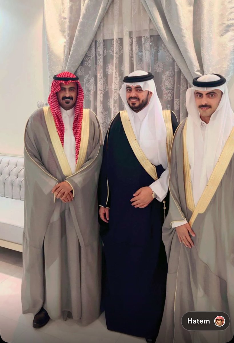 sultan_alakla's tweet photo. احتفل هذا المساء ليلة السبت الموافق ١٤٤٦/١٠/١٣هـ الخال حمود عايد الراشد الدحيلي بزواج ابنه راشد .. في قاعة عمر للافراح والاحتفالات حضره جمع غفير من الاقرباء والاصدقاء والزملاء .. اللهم بارك لهما وبارك عليهما واجمع بينهما بخير . وبالذرية الصالحة يارب.
#حائل https://t.co/ejbMWbIYD8