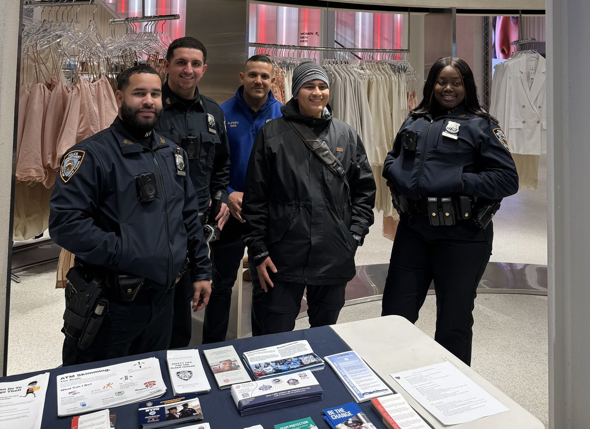 Today, H&amp;M at 📍1472 Broadway and @alto_us, hosted our Youth Coordination and Crime Prevention Officers for Coffee With A Cop. It was a great opportunity for the community to get to know their officers.☕️👮‍♂️ <a href="/NYPDPBMS/">NYPD Manhattan South</a> <a href="/NYPDCommAffairs/">NYPD Community Affairs</a>