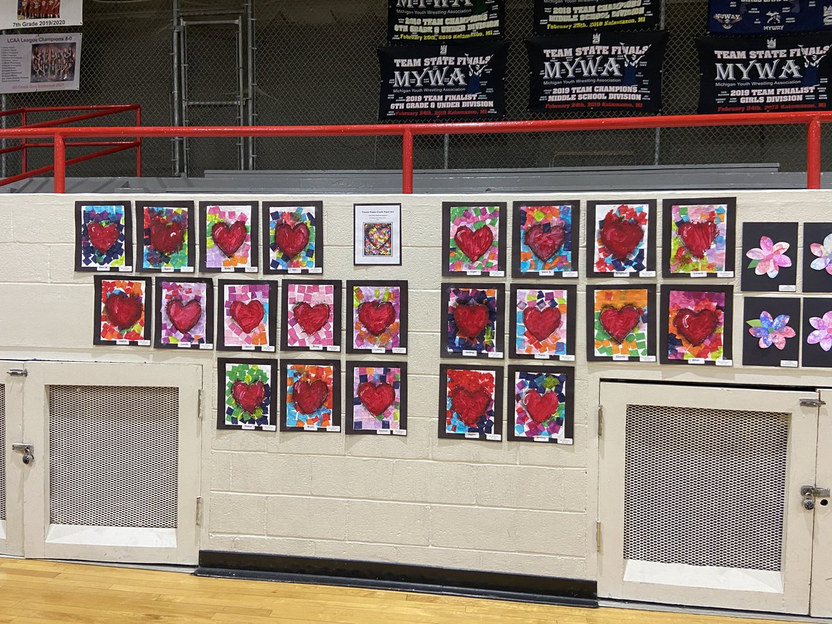 ClintonPreschoo's tweet image. 24-25 District Art Show~ Huge shoutout for an awesome art display! 🎨🖌️🖼️Thank you families for coming out to support our young artists! @CCSredwolves @ClintonPreschoo