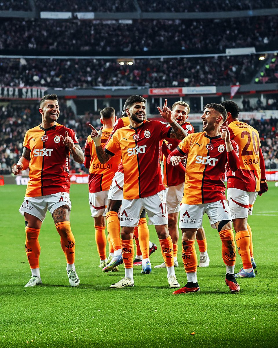 yürüyoruz biz bu yolda!🔥❤️💛