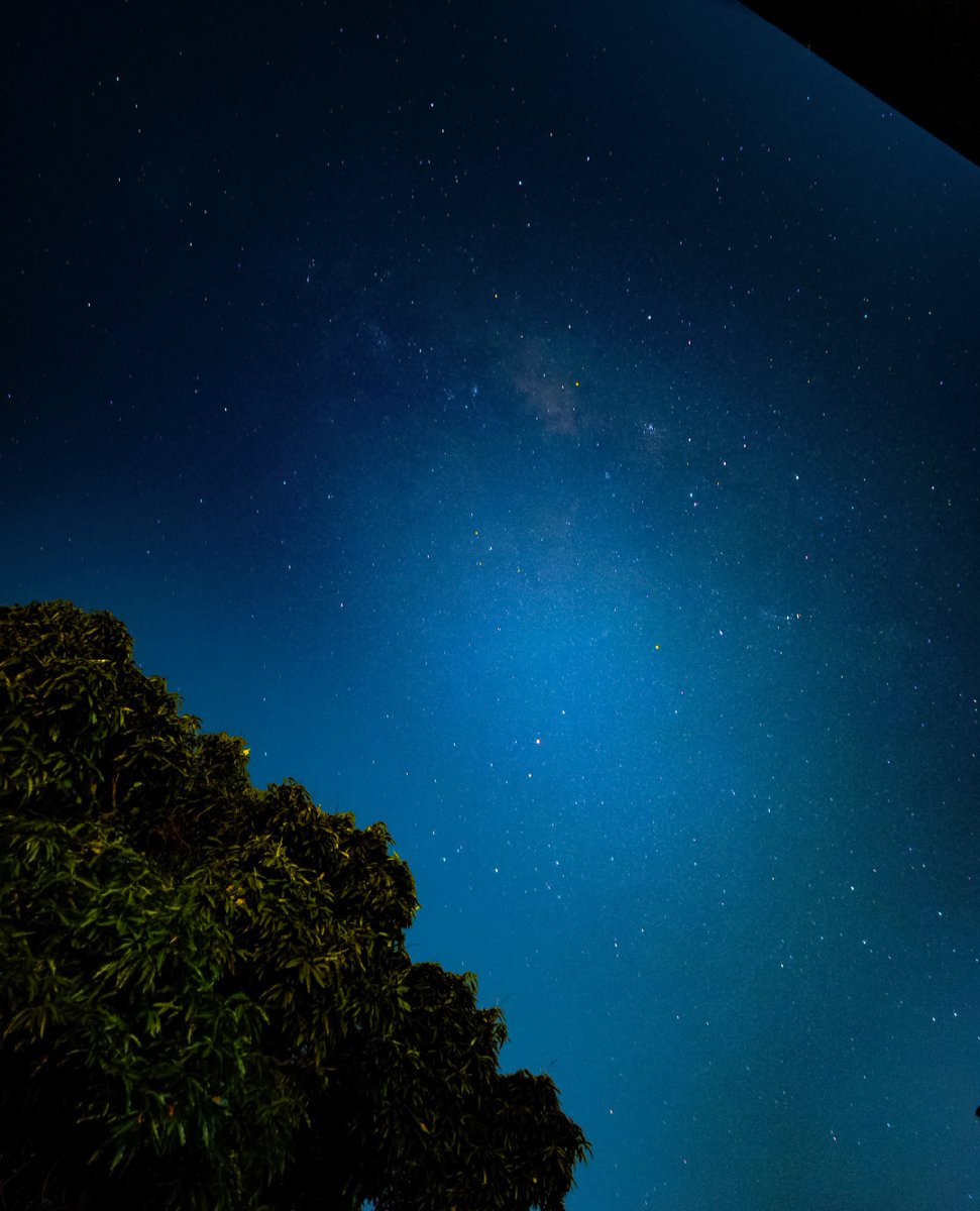 Um Galaxy registrando uma parte da nossa Galáxia dentro de um centro urbano!! ⭐⭐📸📱
<a href="/snapdragon_BRA/">Snapdragon Brasil</a> <a href="/snapdragon_LAT/">Snapdragon Latam</a>
<a href="/Snapdragon/">Snapdragon</a> <a href="/SamsungBrasil/">Samsung Brasil</a>
#GalaxyS25Ultra #qualcomm #snapdragon8eliteforgalaxy #ShotOnSnapdragon #samsungmembers #galaxyai #comGalaxy #withGalaxy