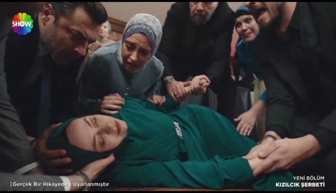 Pembesi gitti tozu kaldı 
#kizilcikşerbeti