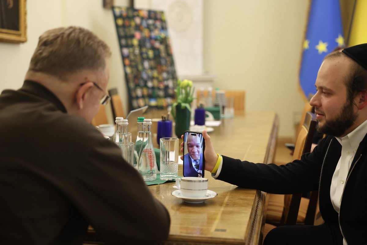 Pastor Mark Burns (@pastormarkburns) on Twitter photo Great video phone call with the Mayor of Lviv, <a href="/AndriySadovyi/">Андрій Садовий</a>. Lviv, Ukraine's second capital, is a city with a rich history and culture. Really impressed by the Mayor's work and looking forward to staying in touch and seeing him in person soon. #Lviv #Ukraine Great video phone call with the Mayor of Lviv, <a href="/AndriySadovyi/">Андрій Садовий</a>. Lviv, Ukraine's second capital, is a city with a rich history and culture. Really impressed by the Mayor's work and looking forward to staying in touch and seeing him in person soon. #Lviv #Ukraine