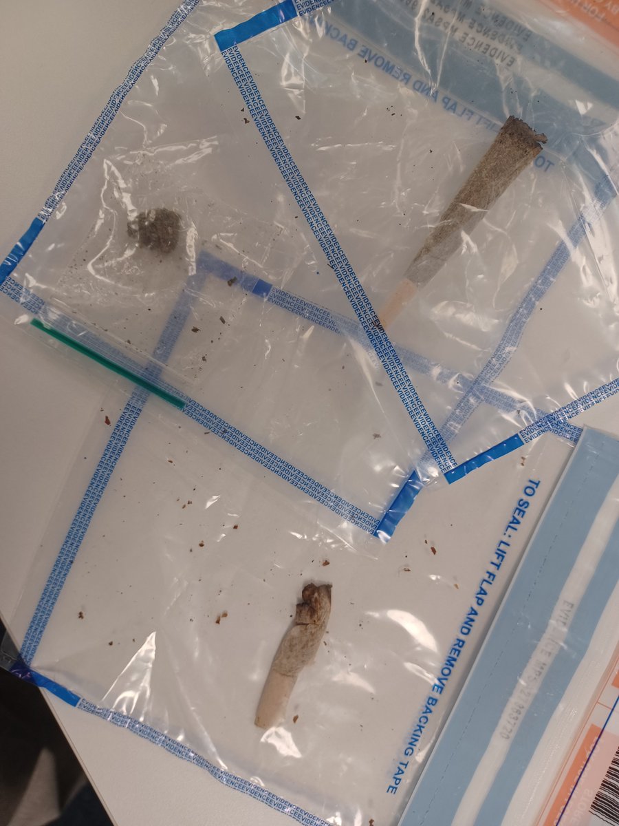 Parsloes Police (@mpsparsloes) on Twitter photo Parsloes and Alibon teams have been out on patrol today and have stopped two males and a female for possession of cannabis. One PND and two community resolutions have been issued. 7009EA
#mylocalMet
#Saferneighbourhood
<a href="/metpoliceuk/">Metropolitan Police</a>
<a href="/lbbdcouncil/">Barking and Dagenham Council</a>
@superintendent_DavidRhodes Parsloes and Alibon teams have been out on patrol today and have stopped two males and a female for possession of cannabis. One PND and two community resolutions have been issued. 7009EA
#mylocalMet
#Saferneighbourhood
<a href="/metpoliceuk/">Metropolitan Police</a>
<a href="/lbbdcouncil/">Barking and Dagenham Council</a>
@superintendent_DavidRhodes