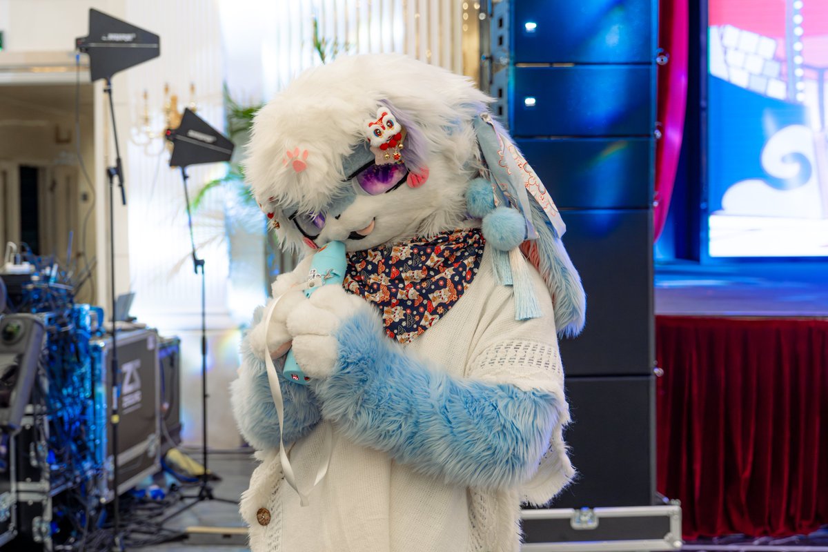 #fursuit #furry 拍了，但不认识系列 返图会自己漂流到的x