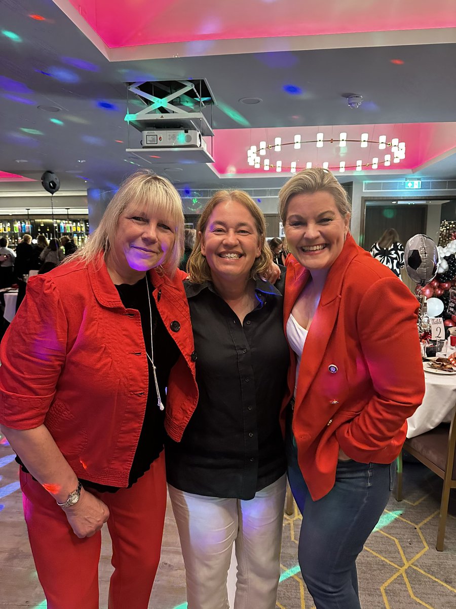 StraightTie's tweet photo. An incredible evening celebrating the @CrawleyCOGs 10th anniversary. Brilliant to catch up with @CarolBates and Rachel Pavlou, the women who inspired, and more importantly, helped me to set up @UKWPFC seven years ago.  Well done to Carol and the amazing community she has created https://t.co/YdkX9jQUqe