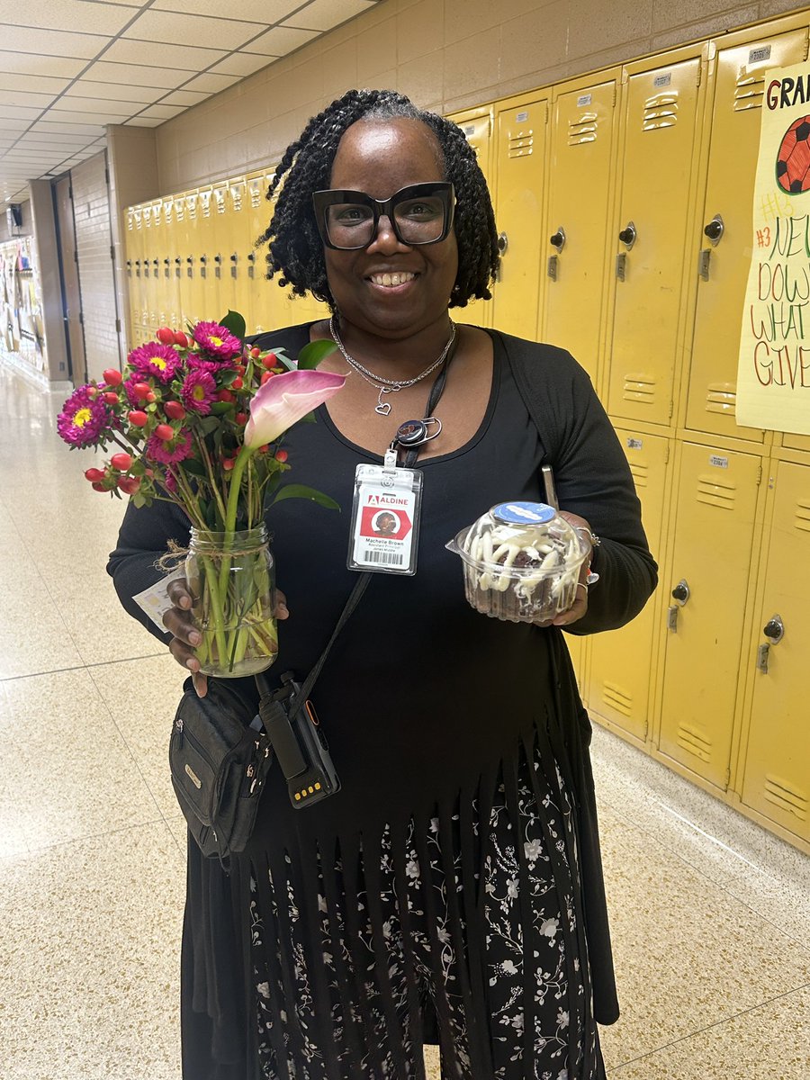 MELITRA MORRIS tweet media