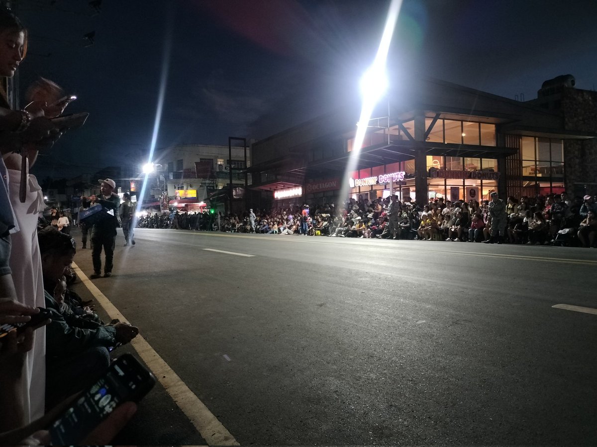 itsmeREDragon's tweet photo. About to start... #KAAMULAN #STREETDANCING #MALAYBALAY #BUKIDNON https://t.co/OA2Z569jyZ