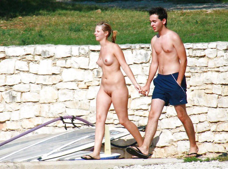 notanlines2000's tweet photo. Mom! Jack won't take his bottoms off! "It's okay honey we all take our own time to get comfortable in the buff !" #takeyourtimetogetnude #nakedisbest #nudist #nudism #nudistfamily #nudistfriends #smoothnudist https://t.co/HWjQd5KK4N