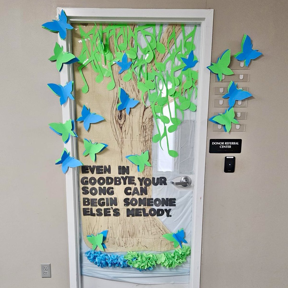 weconnectlife's tweet photo. Door Decorating Contest at ConnectLife HQ! Let us know your favorite. πππ¦
#letlifesing #donatelifemonth #donatelife #weconnectlife https://t.co/Gq1EhFkXz2