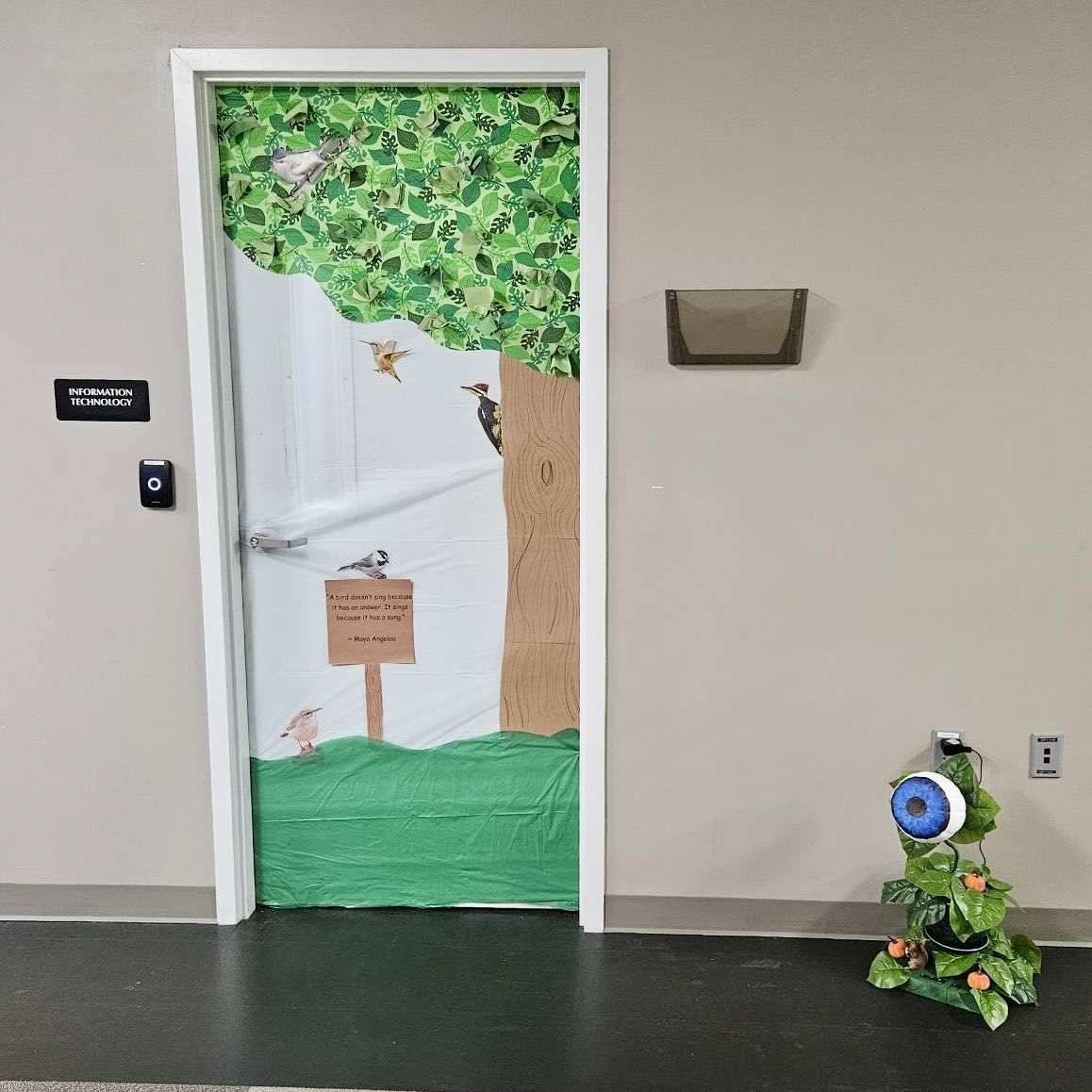 weconnectlife's tweet photo. Door Decorating Contest at ConnectLife HQ! Let us know your favorite. πππ¦
#letlifesing #donatelifemonth #donatelife #weconnectlife https://t.co/Gq1EhFkXz2