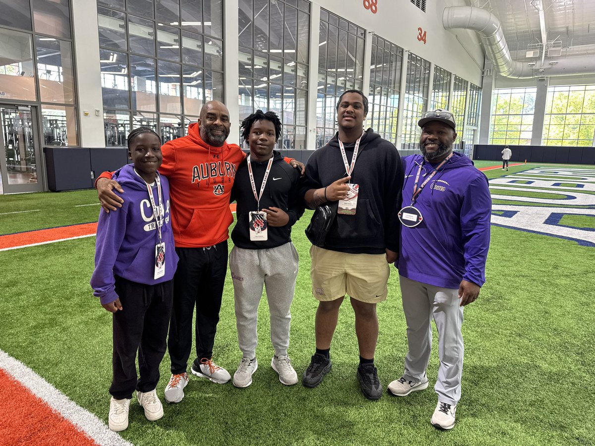 Joshua_Chatmon1's tweet photo. Enjoyed visiting @AuburnFootball yesterday! Trying to make dreams come true. 🙏🏾 https://t.co/m05APKFucA