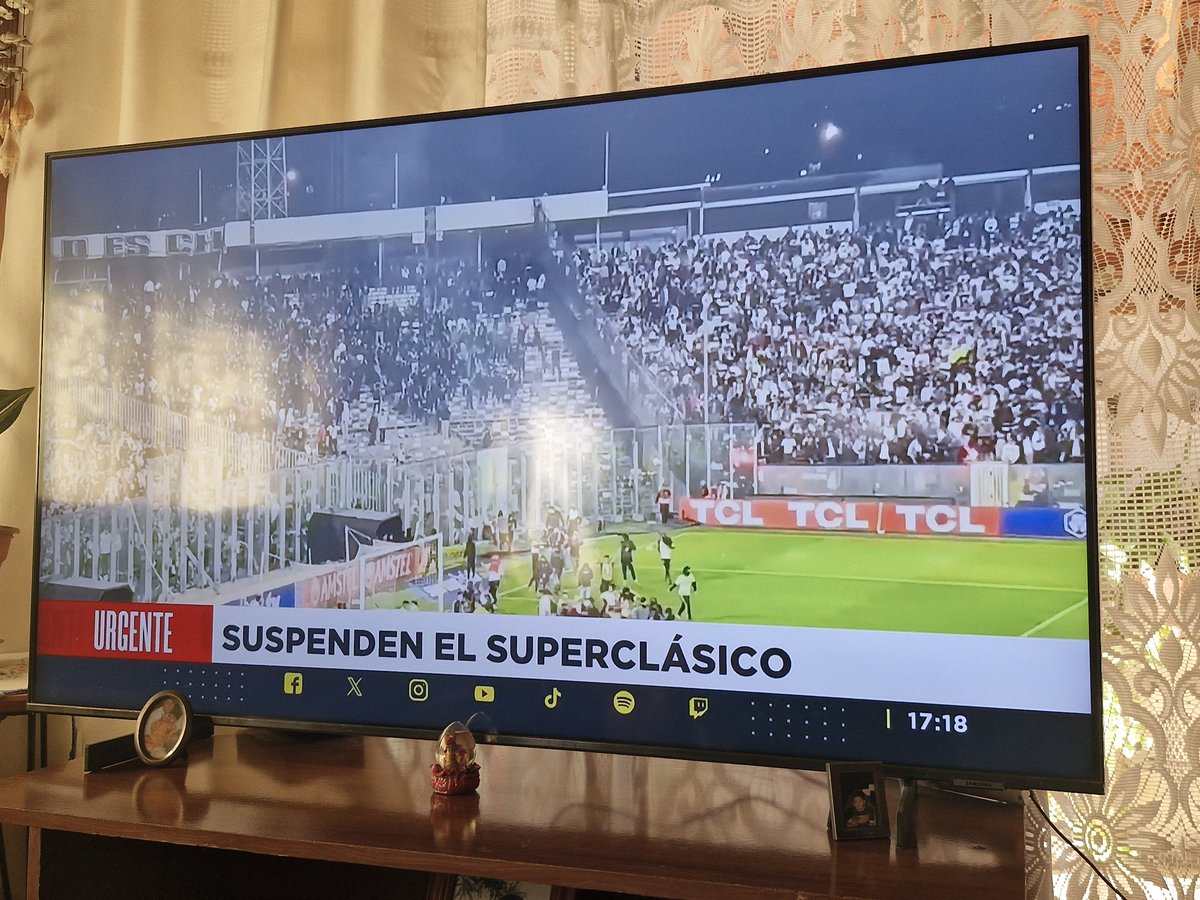 kenojimenez's tweet photo. Se suspende superclasico. https://t.co/vErHgbwwFf