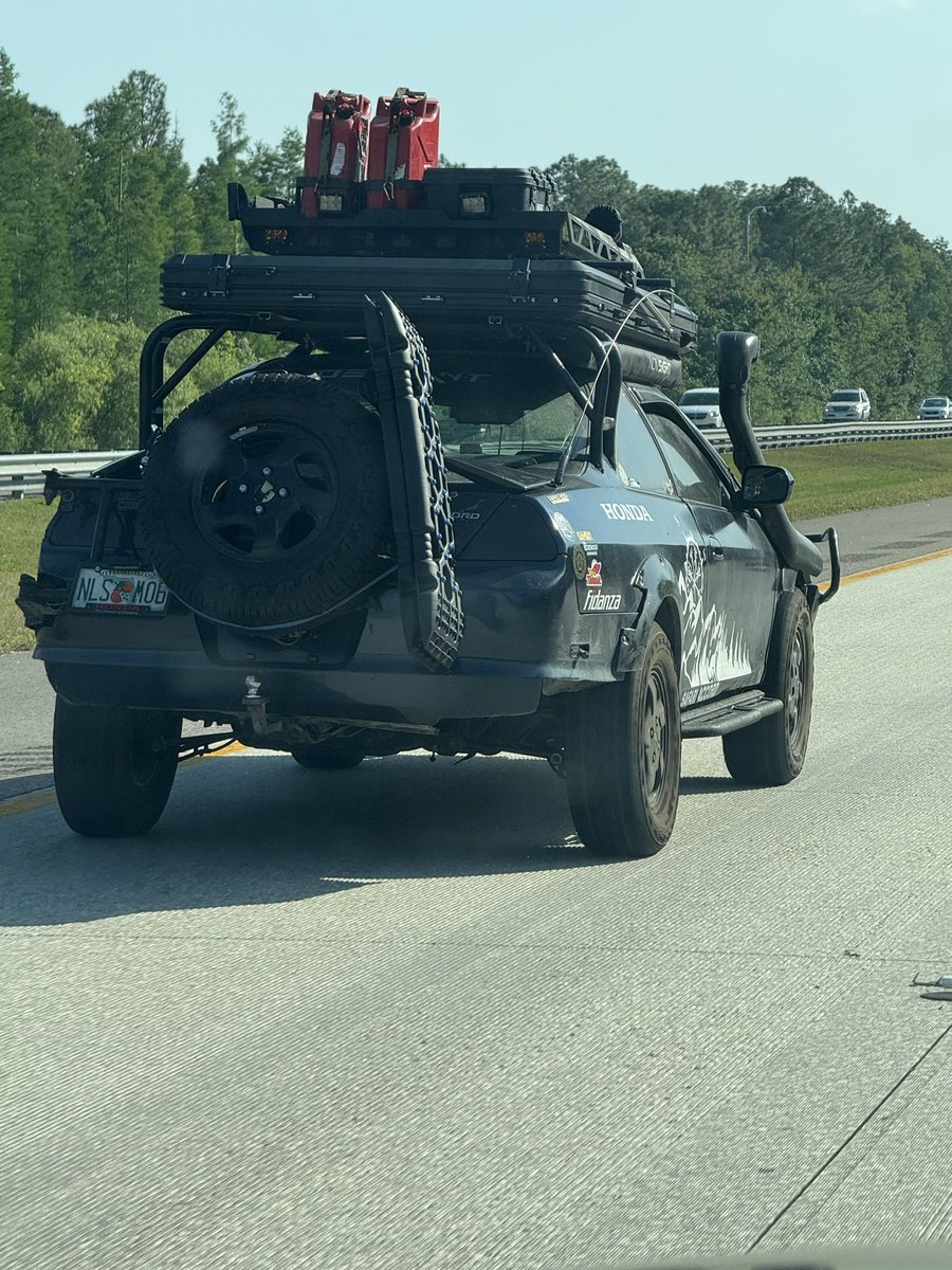 Vascrypt1's tweet photo. @FoxCerulean just saw you cruising down i4. Sick ride https://t.co/eZkh6MsKN5