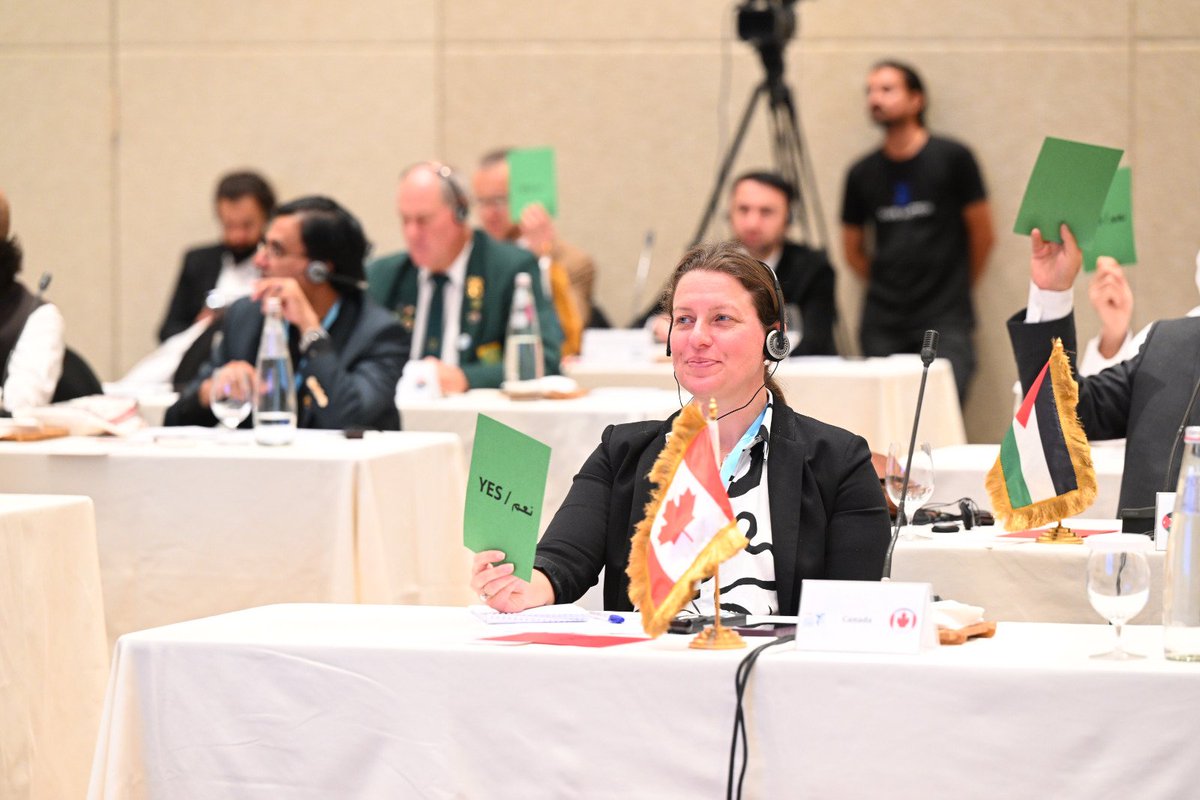 جانب من اجتماع الجمعية العمومية للاتحاد الدولي لالتقاط الأوتاد مسقط ٢٠٢٥م