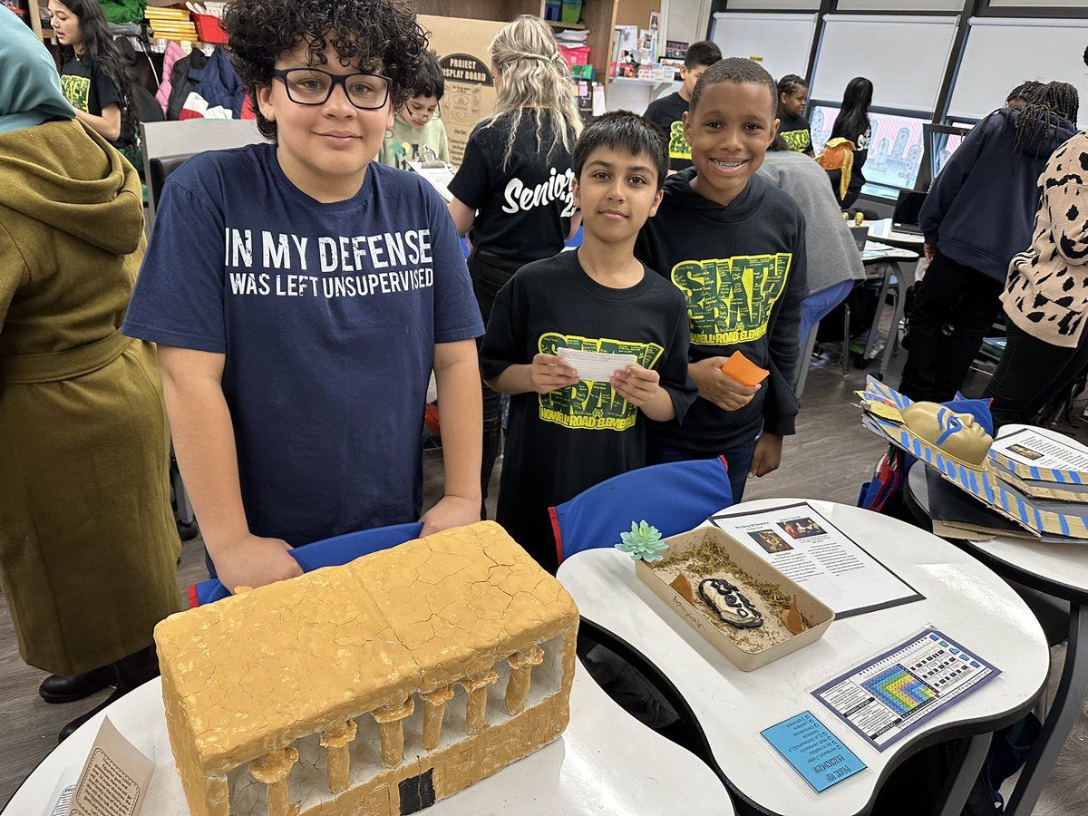 These student reporters did a great job at their Ancient Egypt museum today! #happeningathowell <a href="/Ms_Byrnes5th/">Ms Byrnes</a>