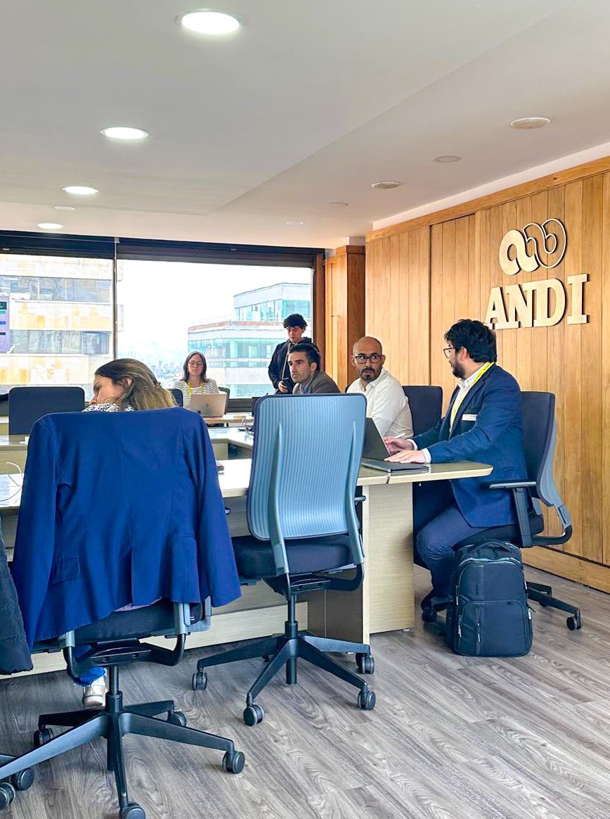 Consga_'s tweet photo. ✅ Como #pioneros en el acompañamiento a nuestros clientes para la implementación del marco #TNFD, con 3 informes generados a la fecha, participamos en la sesión #6 de la Comunidad de Práctica TNFD organizada por el @CNAB_ANDI https://t.co/Bh0PdNzUMv
