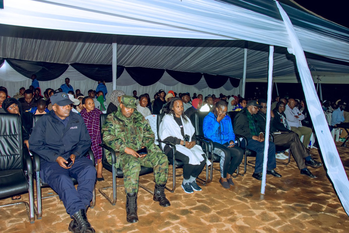 Kuri uyu mugoroba ku Rwibutso rwa Jenoside yakorewe abatutsi rwa Mukarange habereye ijoro ryo Kwibuka ku nshuro ya 31 Jenoside yakorewe abatutsi mu 1994. 
Iki gikorwa kitabiriwe n’Ubuyobozi bw’Akarere, Ubuyobozi bwa IBUKA, abagize inzego z’umutekano n’abaturage.