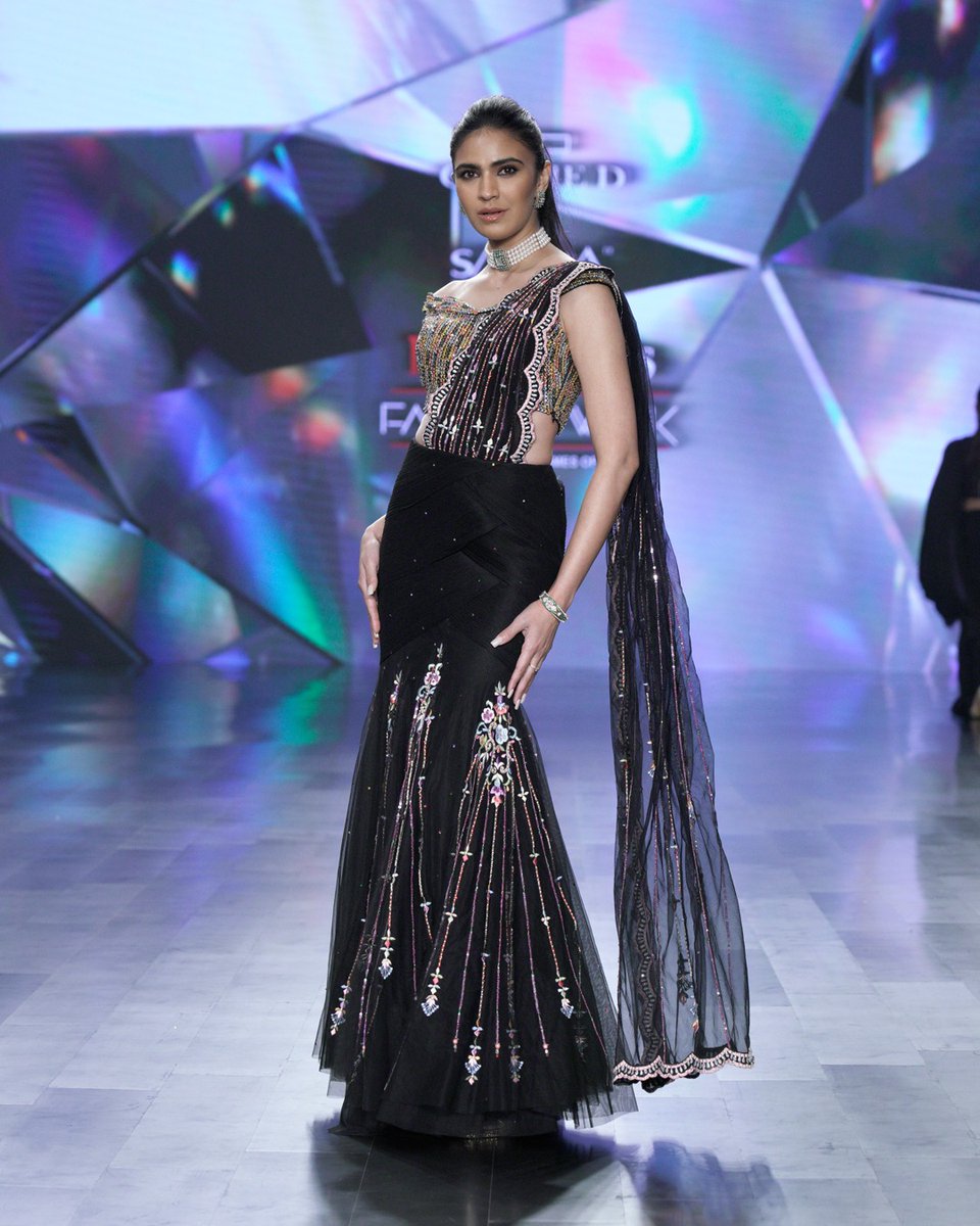 TimesFashionWk's tweet photo. Closing the show with absolute ease was Palak Tiwari, who brought strength and serenity to every step.
#BombayTimesFashionWeek #BTFW2025 #TimesOfIndia #TOI #CherieD #PalakTiwari https://t.co/xmmxZJEQAY