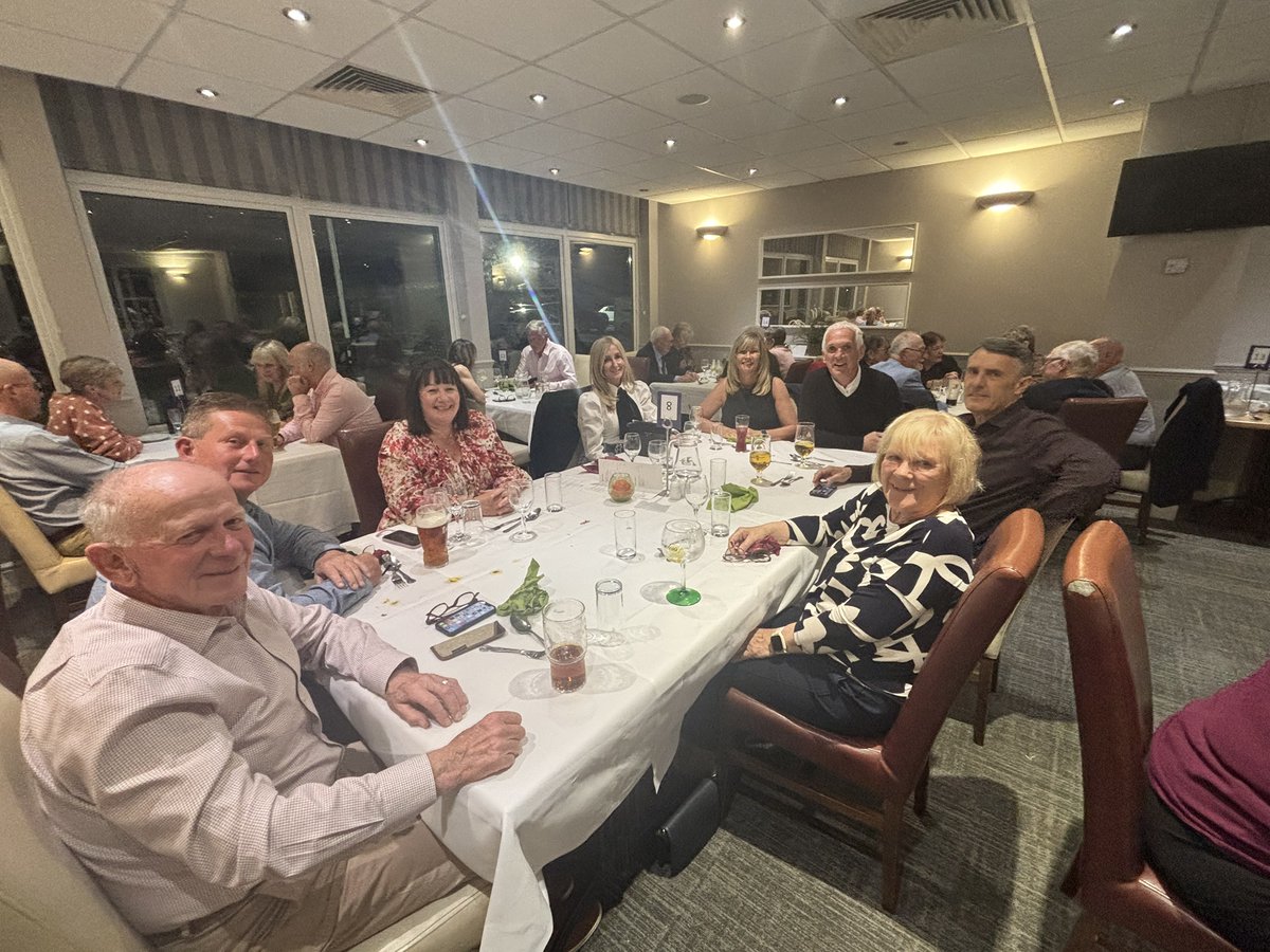 Romfordgolfclub's tweet photo. 1/4 A fantastic Indian Speciality evening. Huge thanks to Chef Anis and his amazing team, as well as John and the bar team! Everything was perfect. Great food, great atmosphere, and truly a memorable night #rgc #perksofbeingamember https://t.co/BwMqcpDXZJ