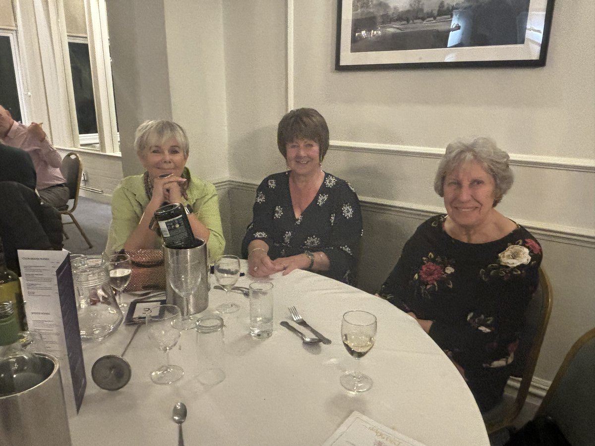 Romfordgolfclub's tweet photo. 3/4 A fantastic Indian Speciality evening. Huge thanks to Chef Anis and his amazing team, as well as John and the bar team! Everything was perfect. Great food, great atmosphere, and truly a memorable night #rgc #perksofbeingamember https://t.co/zbWWNW7KQ8