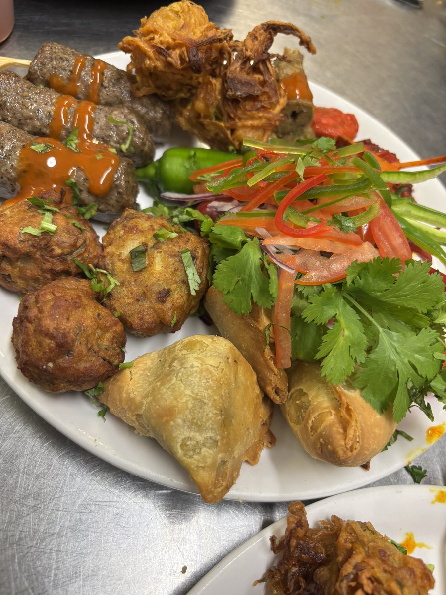Romfordgolfclub's tweet photo. A fantastic Indian Speciality evening. Huge thanks to Chef Anis and his amazing team, as well as John and the bar team! Everything was perfect. Great food, great atmosphere, and truly a memorable night #rgc #perksofbeingamember https://t.co/1OAmoTfk5D
