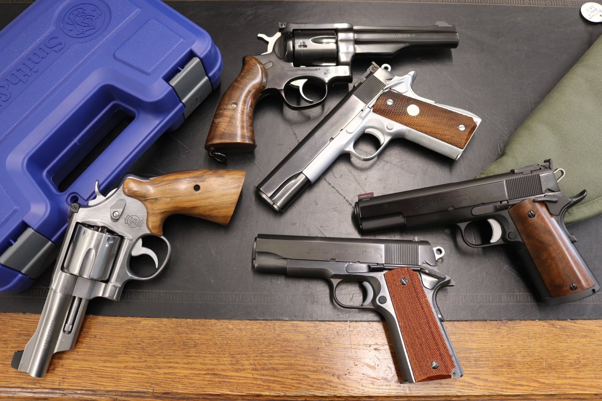KGBCustom's tweet image. Latest Arrivals,

Subscribe to our email list for first notice of drops! kgbcustomsllc.com

#COLT #CUSTOM1911 #TEDYOST #38SUPER #HAMILTONBOWEN #MOUNTAINGUN #RUGER #SMITHANDWESSON #CLASSIC #RUGER #44MAGNUM #45ACP #COLT1911 #9MM #LINKINBIO #KGBCUSTOM