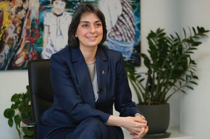 Sadece 1 senede Belediyeyi batırdılar !

CHP’li Üsküdar Belediyesi personel maaşlarını ödeyemedi.