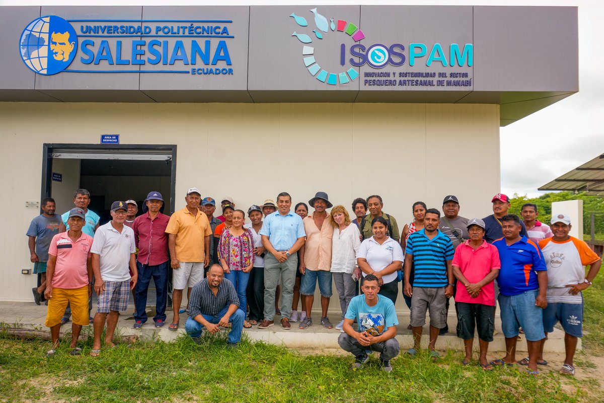 isospam_'s tweet photo. Presentamos los equipos tecnológicos innovadores de la Facilidad Pesquera de Canoa -financiados por @AicsBogota - junto al @Gad_San_Vicente , los cuales diversificarán los ingresos de los pescadores y darán un #ValorAgregado a sus productos.
 
Leer más: https://t.co/eDMcmfKb9e https://t.co/xmj8MutG4J