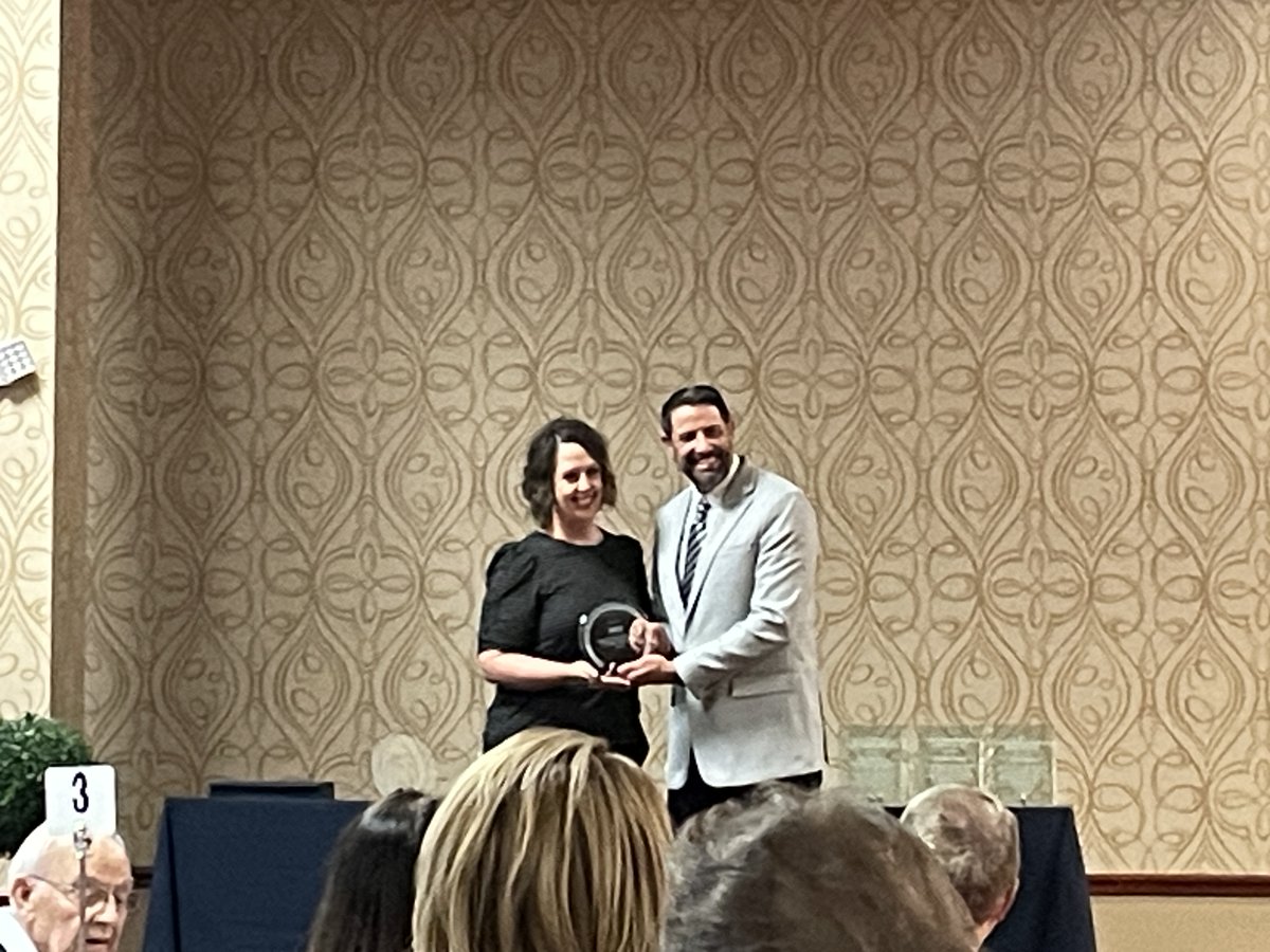 CoxVHSci's tweet photo. Congrats to Stephanie Taylor, Director of @wcmissouriahec , on being honored with the @ISDAcademies Engagement Award at last night's @ISDSchools Academy Award ceremony. Exceptional dedication and continuing impactful work with the biomedical science students in our district! https://t.co/QCRvzdL14J