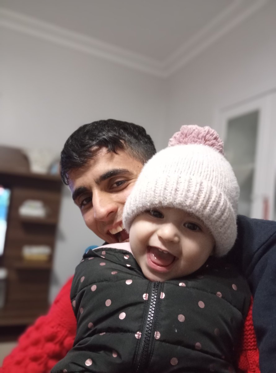 mertaltinterim's tweet photo. Melek güzel kızım, amcan nefes aldığı sürece seni hep koruyacak düştüğünde kaldıracak mutluluğunda sevinecem sizler benim en değerli varlığımsınız amcan seni bütün familya çok çok seviyorum herşey ışık dolu olması dileğiyle... https://t.co/abrmIs5iGM