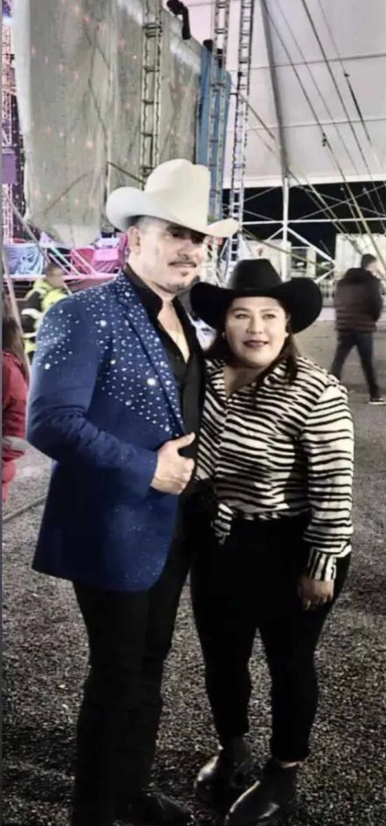 NewsSanmiguel's tweet photo. #REPORTE🔴VIA INBOX: "Quiero reportar a esta persona promotora del gobierno municipal Mauricio Trejo, llamada Marlene Olvera de San Miguel de Allende (promotora de Desarrollo Social) quien #abusa del poder que tiene y nos trata muy mal, de una manera muy #grosera a la 🧵👁️👁🗨 https://t.co/uh5pFkb5Gt
