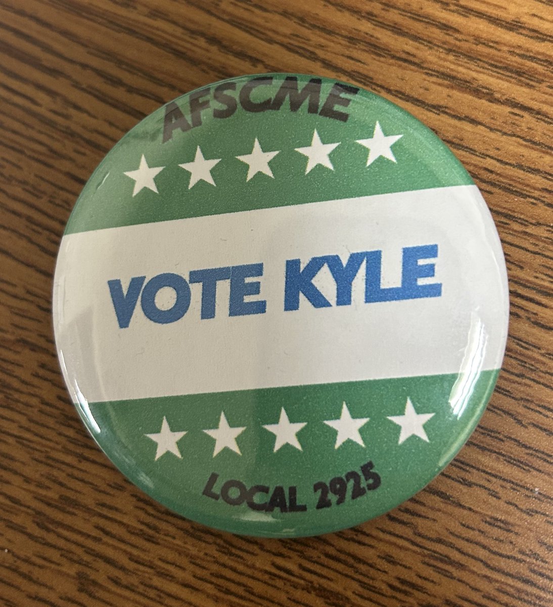 .<a href="/UnionDrip/">Dripped Out Trade Unionists</a> I’m running for president of my local, what to you think of my button?